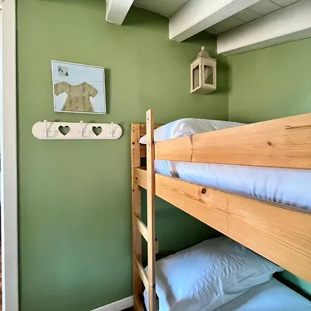 Vanessa's Art Rooftop * Como