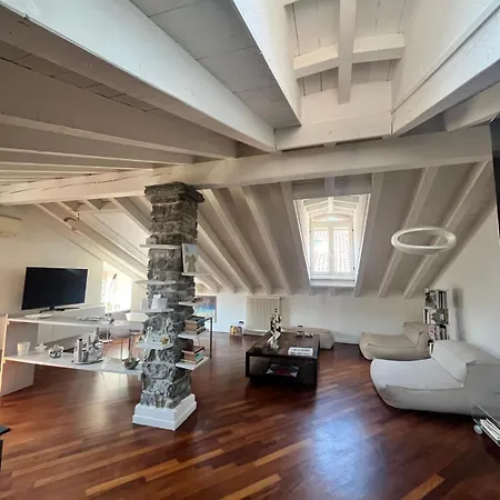 Vanessa's Art Rooftop Attic - View - San Fedele, Historic Center