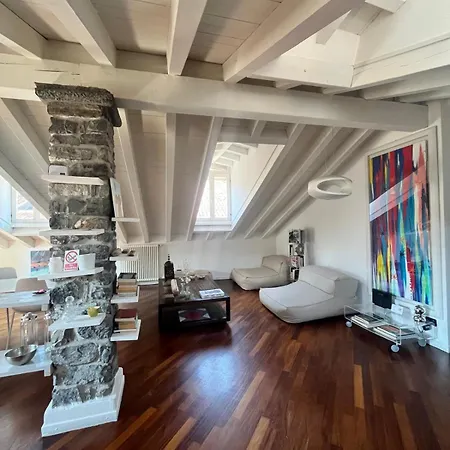 Apartment Vanessa's Art Rooftop *