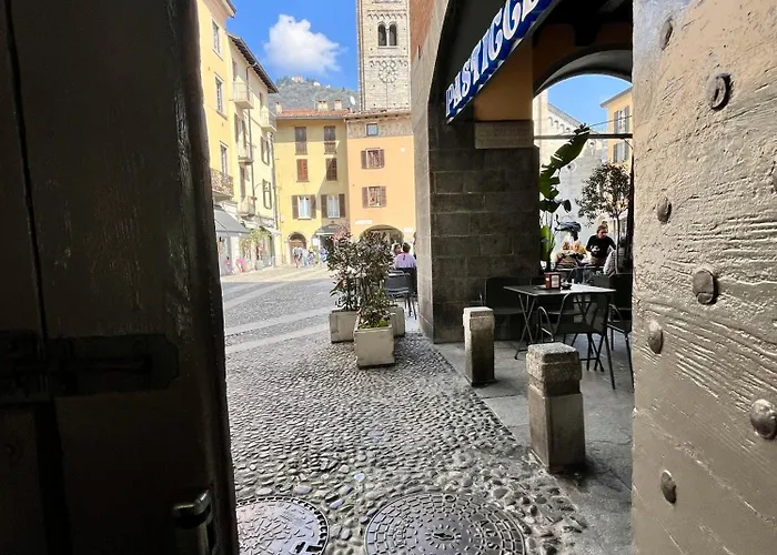 Vanessa's Art Rooftop